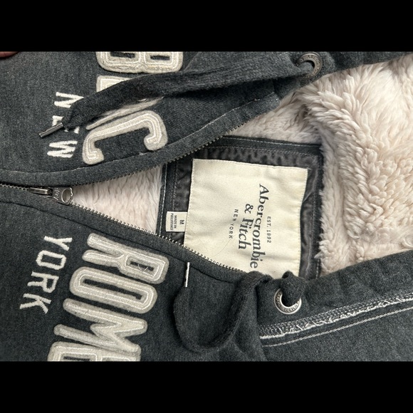 Abercrombie jacket - Picture 4 of 4